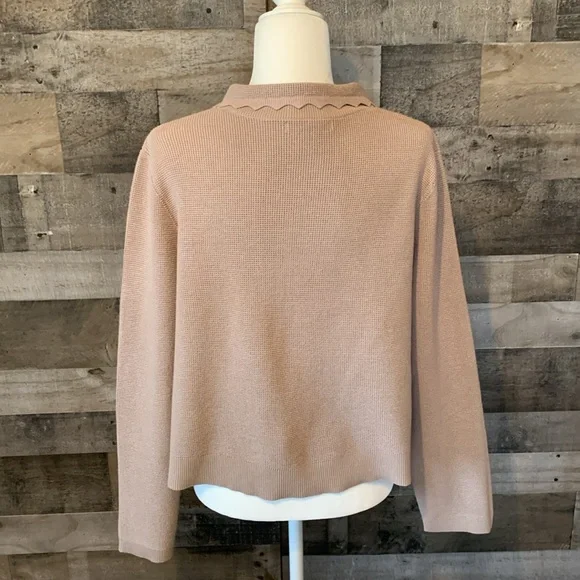 Tahari Sweater Jacket with Peter Pan collar and gold buttons - Picture 2 of 16